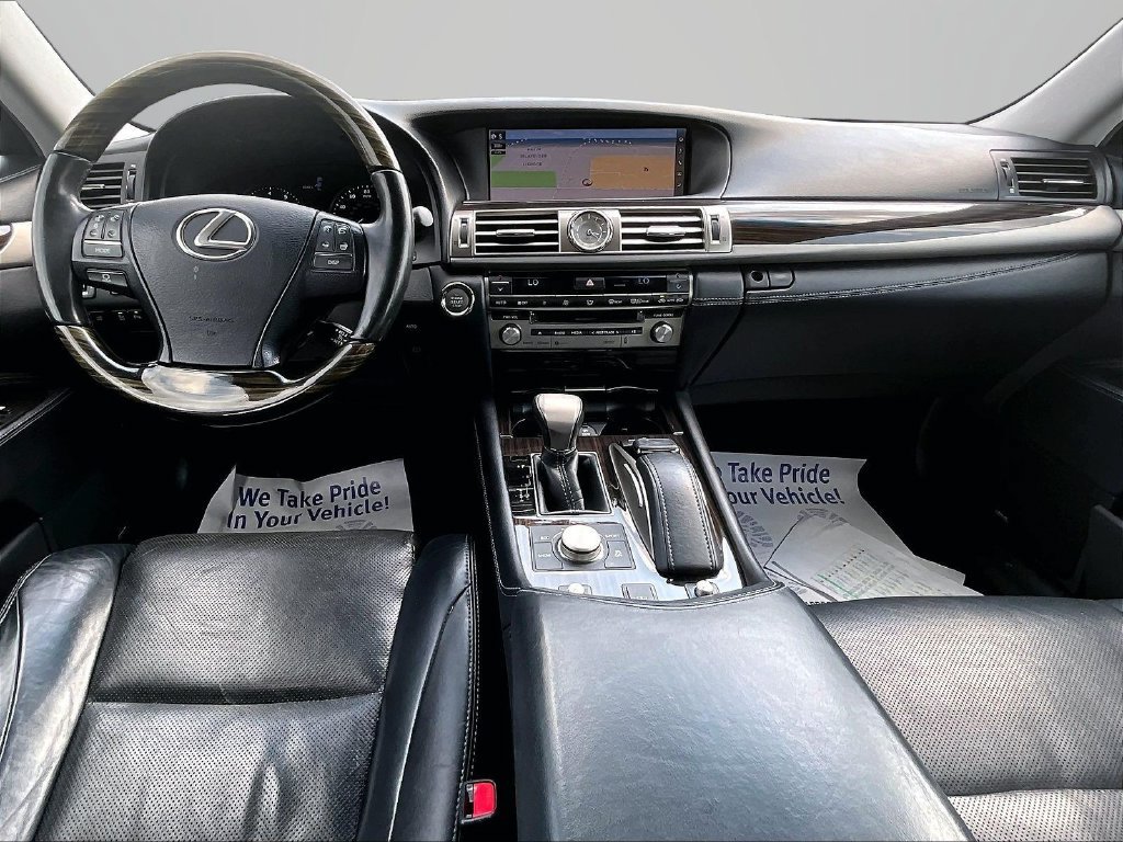 Used 2016 Lexus LS 460 AWD w/ Comfort Package image 15