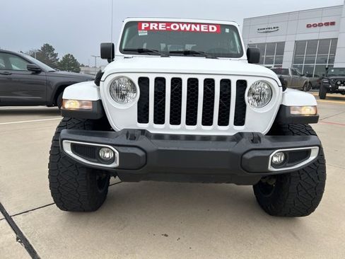 Used 2022 Jeep Gladiator Sport image 2
