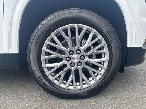 New 2026 GMC Acadia Denali w/ Super Cruise Package AWD/4WD image 9