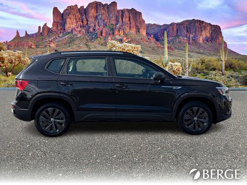 Used 2022 Volkswagen Taos S image 9