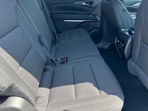 New 2026 Chevrolet Traverse LT FWD image 8