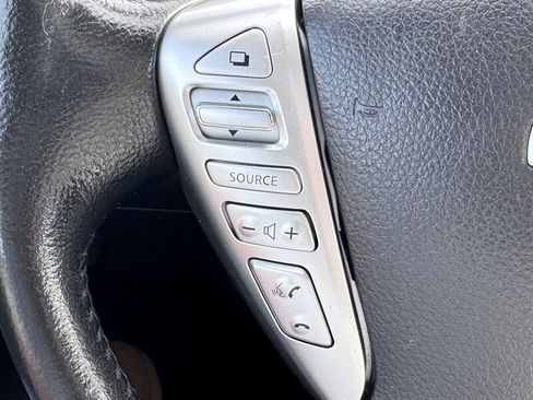 Used 2014 Nissan Sentra SR w/ Premium Package image 25