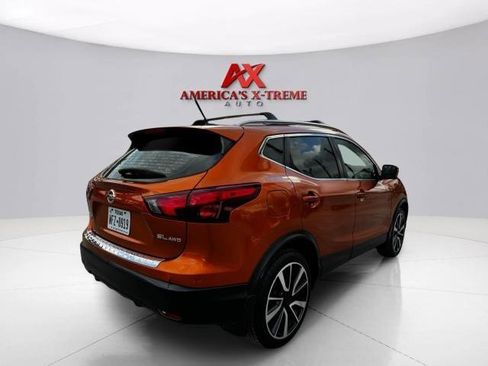 Used 2017 Nissan Rogue Sport SL w/ SL Premium Package AWD/4WD image 5