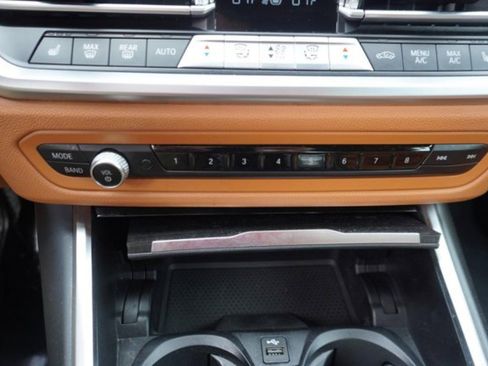 Used 2022 BMW 330i xDrive Sedan w/ Driving Assistance Package image 34