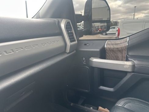 Used 2019 Ford F350 Lariat image 20