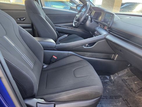 Used 2025 Hyundai Elantra Sport image 26