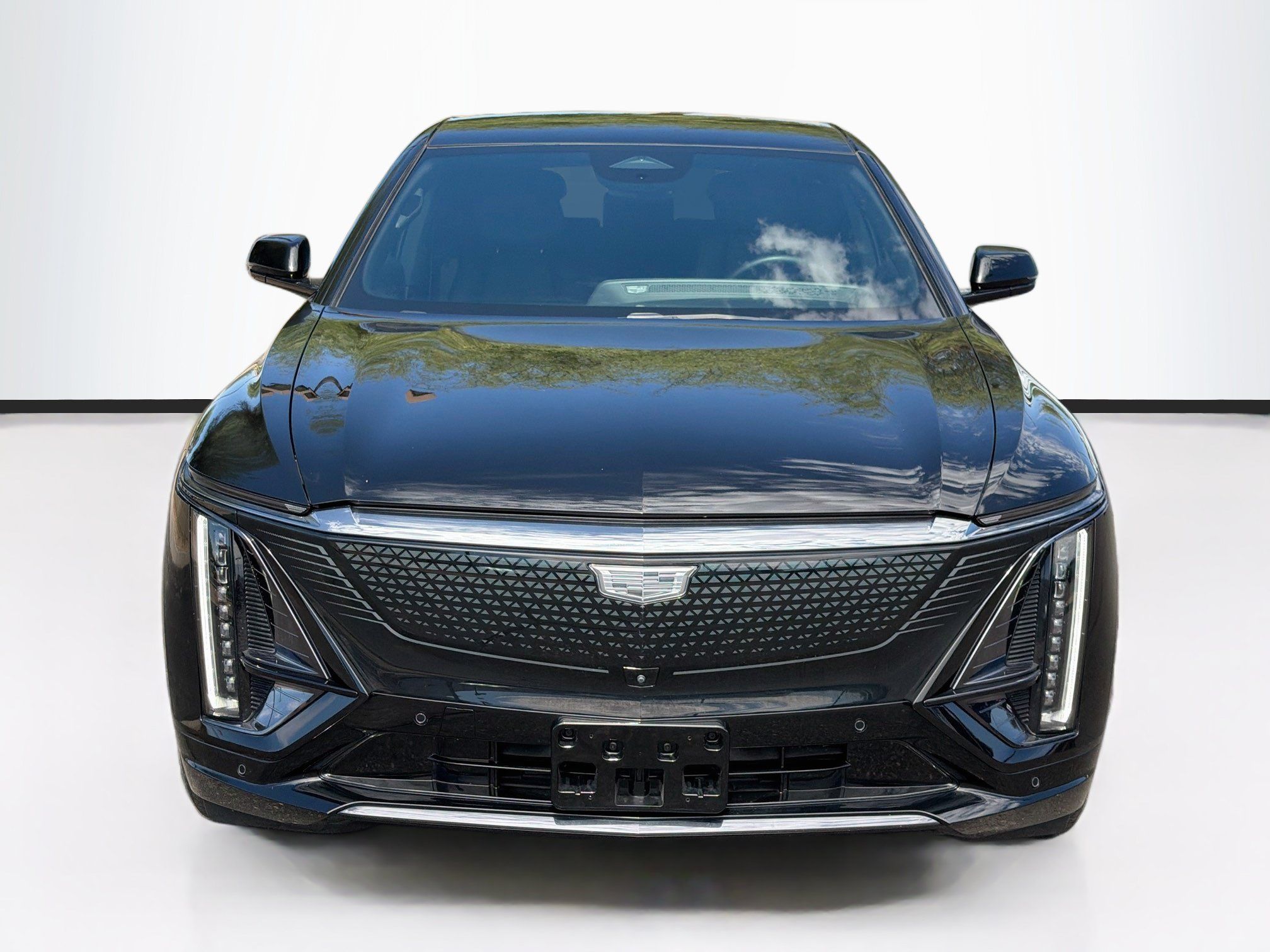 Certified 2024 Cadillac Lyriq Sport RWD image 2