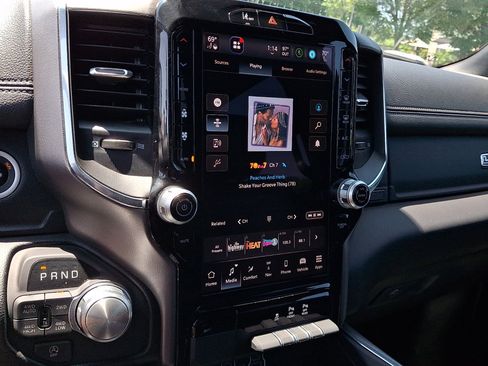 Used 2026 RAM 1500 Laramie AWD/4WD image 28