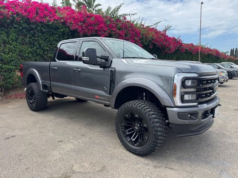 Used 2024 Ford F250 Lariat w/ Lariat Ultimate Package AWD/4WD image 2