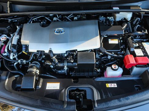 Used 2022 Toyota Prius Prime XLE image 27