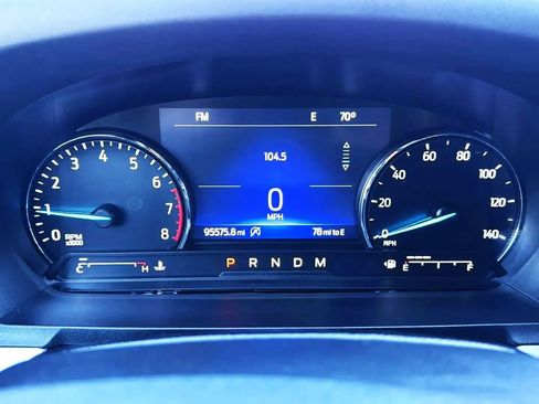 Used 2020 Ford Explorer XLT image 20