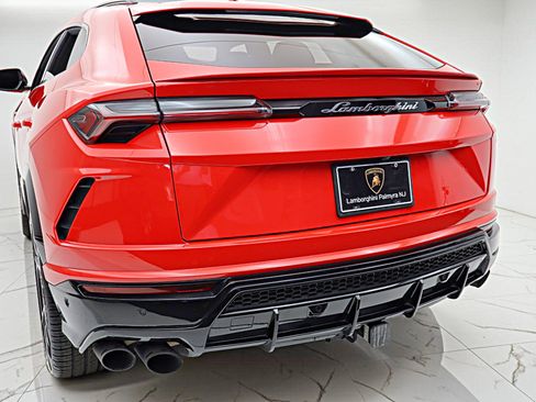 Used 2020 Lamborghini Urus AWD/4WD image 23