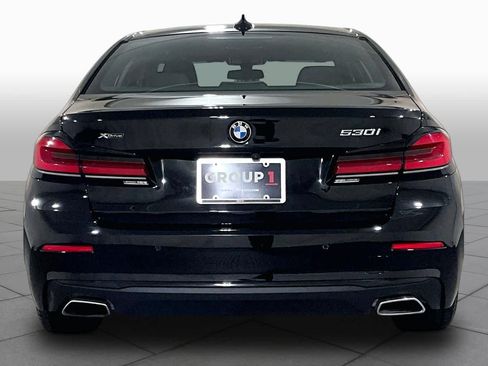 Used 2021 BMW 530i xDrive w/ Convenience Package AWD/4WD image 4