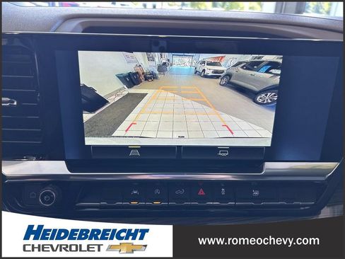 Used 2024 Chevrolet Silverado 1500 LT AWD/4WD image 22
