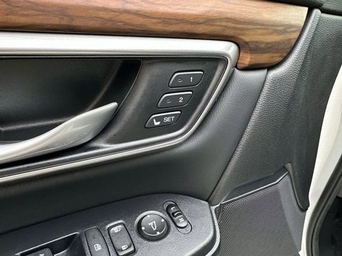 Used 2022 Honda CR-V EX-L image 13