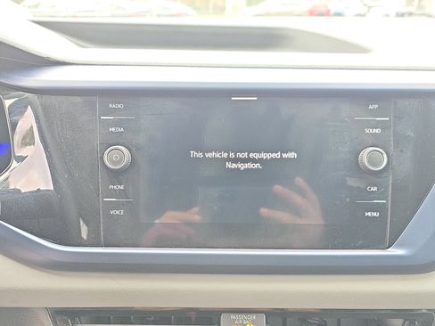 Used 2022 Volkswagen Taos SE image 20