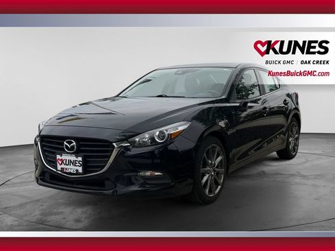 Used 2018 MAZDA MAZDA3 Touring FWD image 5