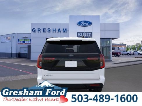 New 2026 Ford Expedition Platinum w/ Stealth Appearance Package AWD/4WD image 5