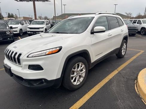 Used 2015 Jeep Cherokee Latitude image 4