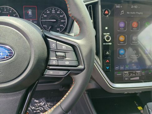 New 2025 Subaru Crosstrek 2.5i Limited w/ Popular Package #3A image 18