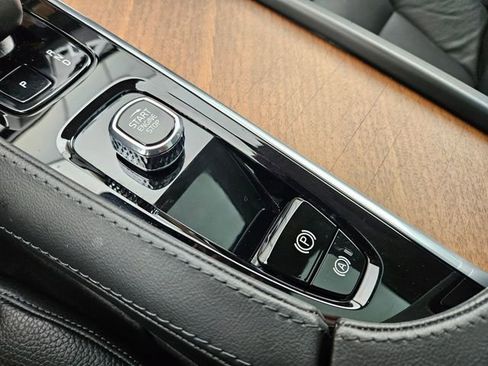 Certified 2023 Volvo XC90 T8 Plus w/ Protection Package image 27