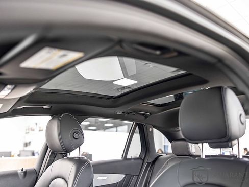 Used 2019 Mercedes-Benz GLC 300 4MATIC w/ Multimedia Package image 20