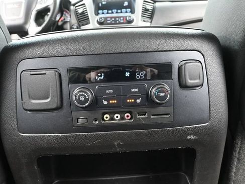 Used 2016 GMC Yukon SLT w/ Premium Edition AWD/4WD image 51
