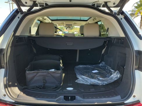 New 2025 Land Rover Discovery Sport S image 11