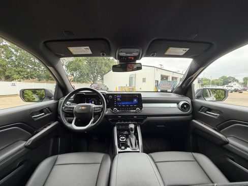 Used 2023 Chevrolet Colorado LT w/ LT Convenience Package III AWD/4WD image 25