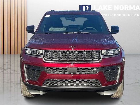 New 2026 Jeep Grand Cherokee Altitude AWD/4WD image 3
