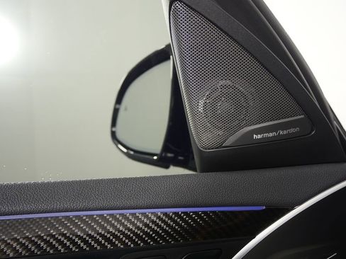 Certified 2024 BMW X4 M40i w/ Premium Package image 11