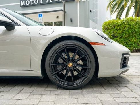 Used 2021 Porsche 911 Carrera 4 image 33