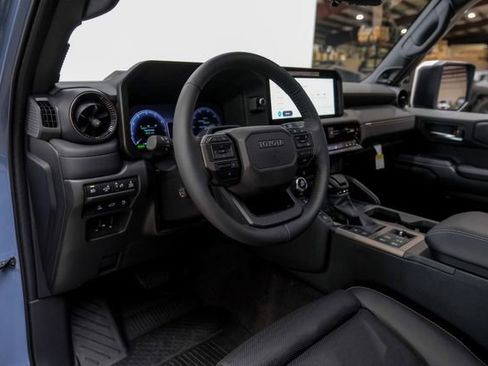 Used 2025 Toyota Land Cruiser image 13