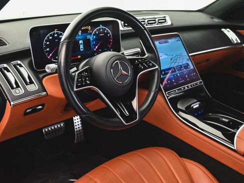 Used 2023 Mercedes-Benz S 500 4MATIC w/ AMG Line image 16