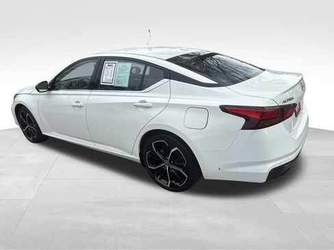 Used 2025 Nissan Altima 2.5 SR image 16