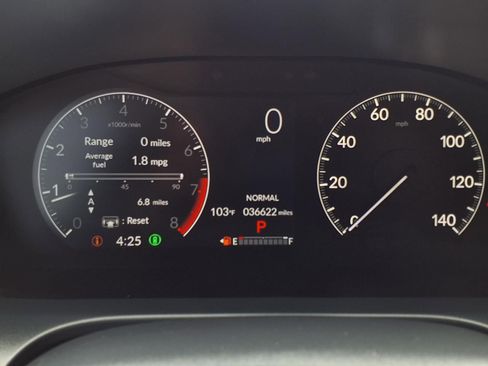 Used 2025 Honda HR-V EX-L image 15