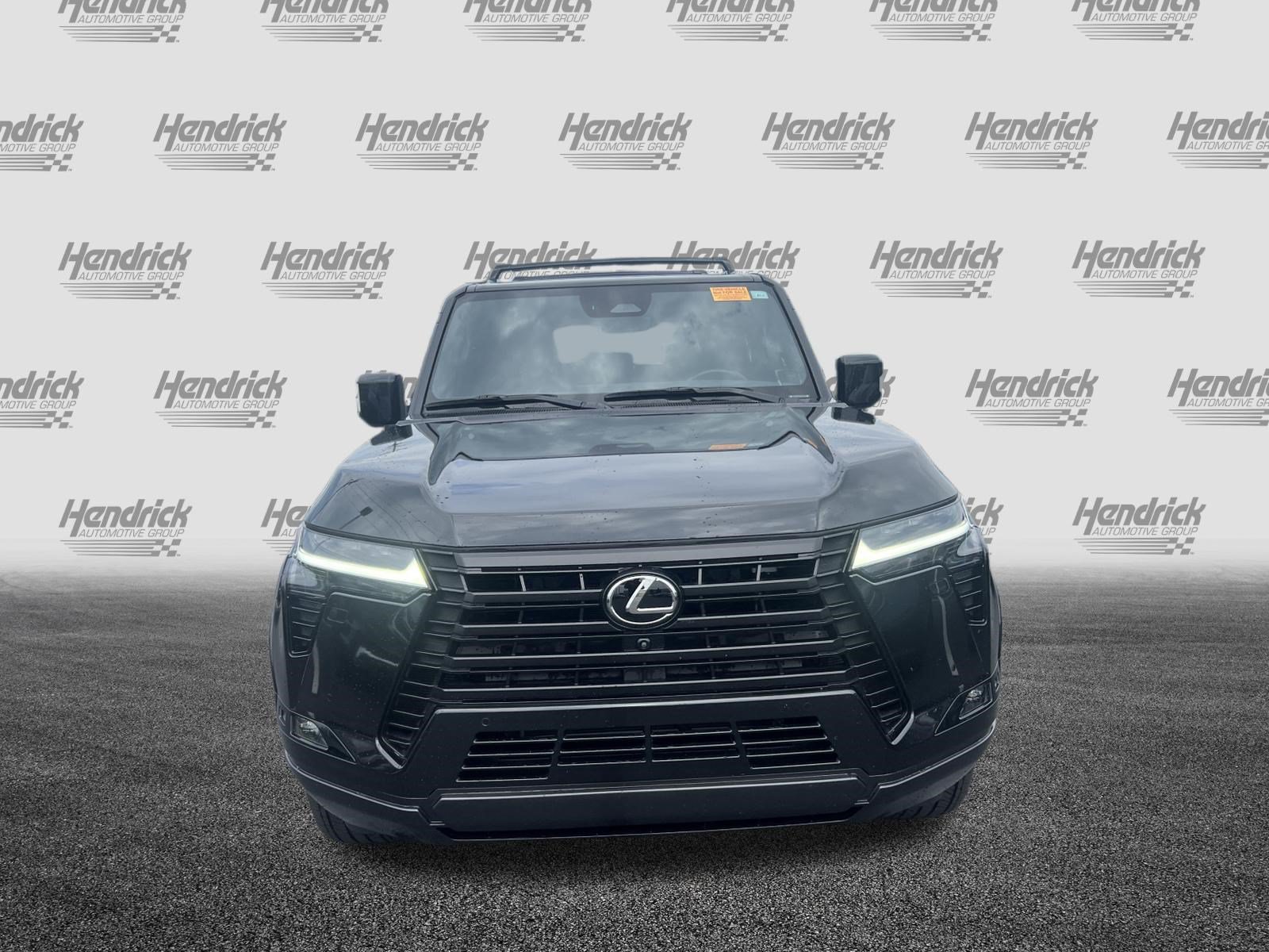 Used 2024 Lexus GX 550 w/ Accessory Package (Z1) AWD/4WD image 3