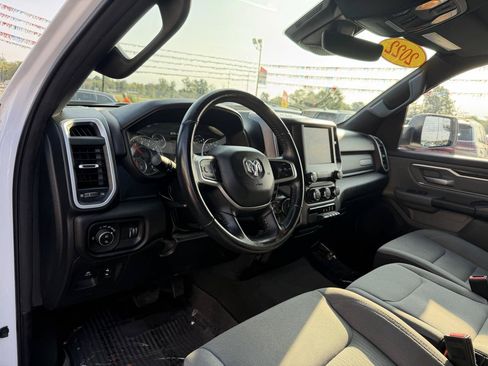 Used 2022 RAM 1500 Big Horn AWD/4WD image 13