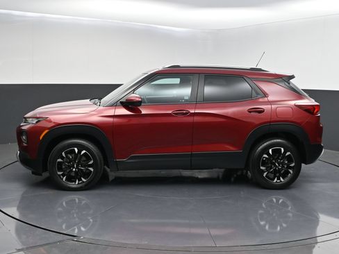 Used 2023 Chevrolet TrailBlazer LT FWD image 4