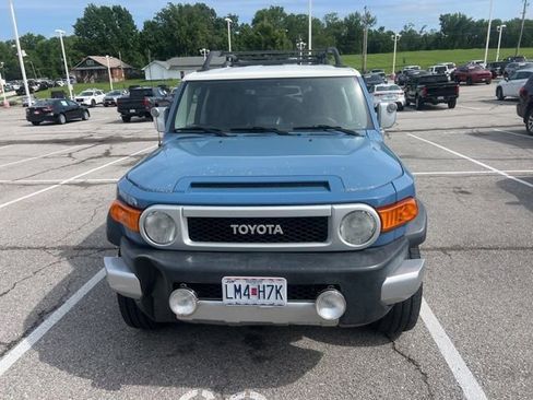 Used 2011 Toyota FJ Cruiser 4WD w/ Convenience Pkg image 4