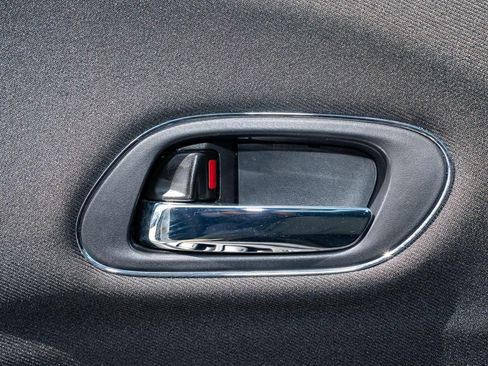 Used 2022 Honda HR-V EX image 29