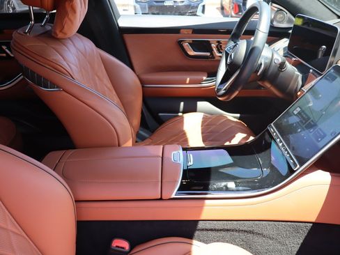 Used 2022 Mercedes-Benz S 580 4MATIC Sedan image 16