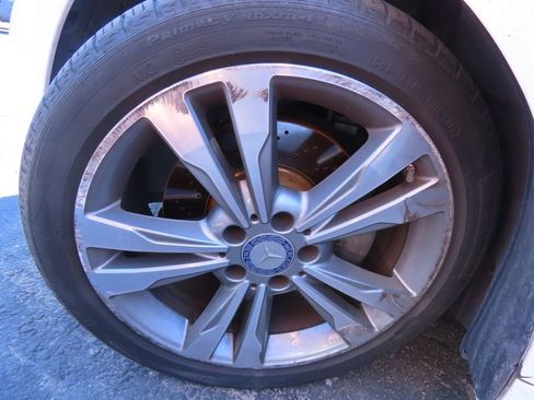 Used 2014 Mercedes-Benz E 350 E 350 image 15