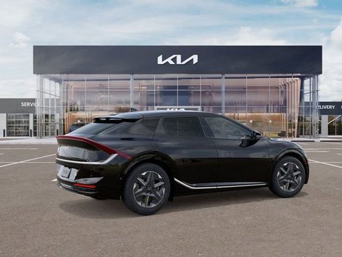 New 2025 Kia EV6 Light w/ Light LR Technology Package RWD image 6
