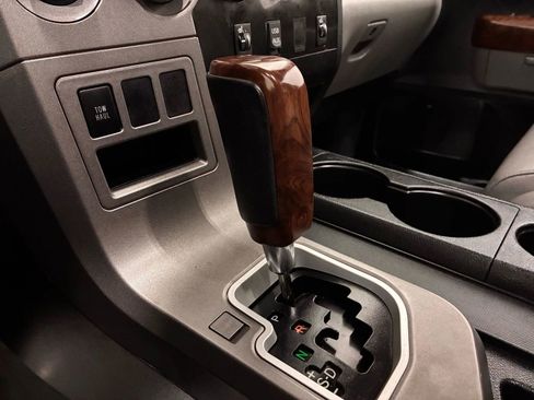 Used 2011 Toyota Tundra Limited w/ Memory Pkg image 16