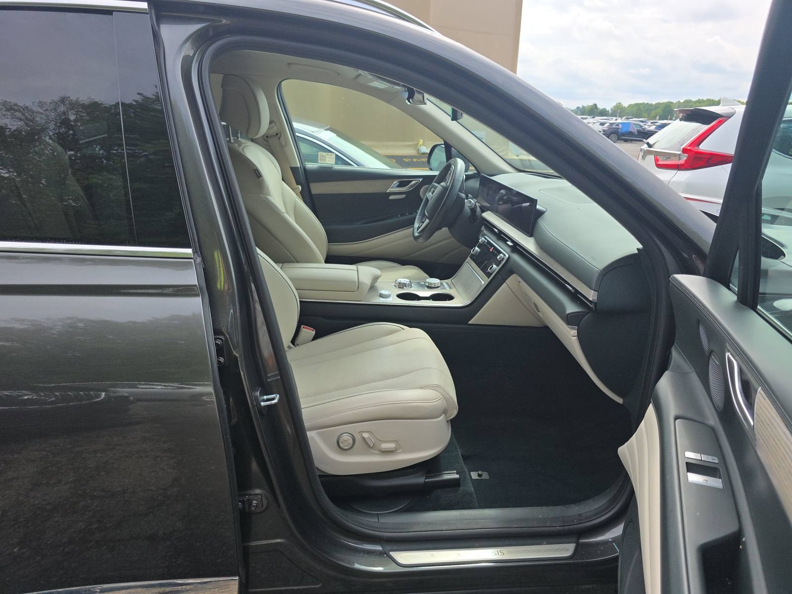 Used 2025 Genesis GV80 3.5T Advanced AWD/4WD image 9