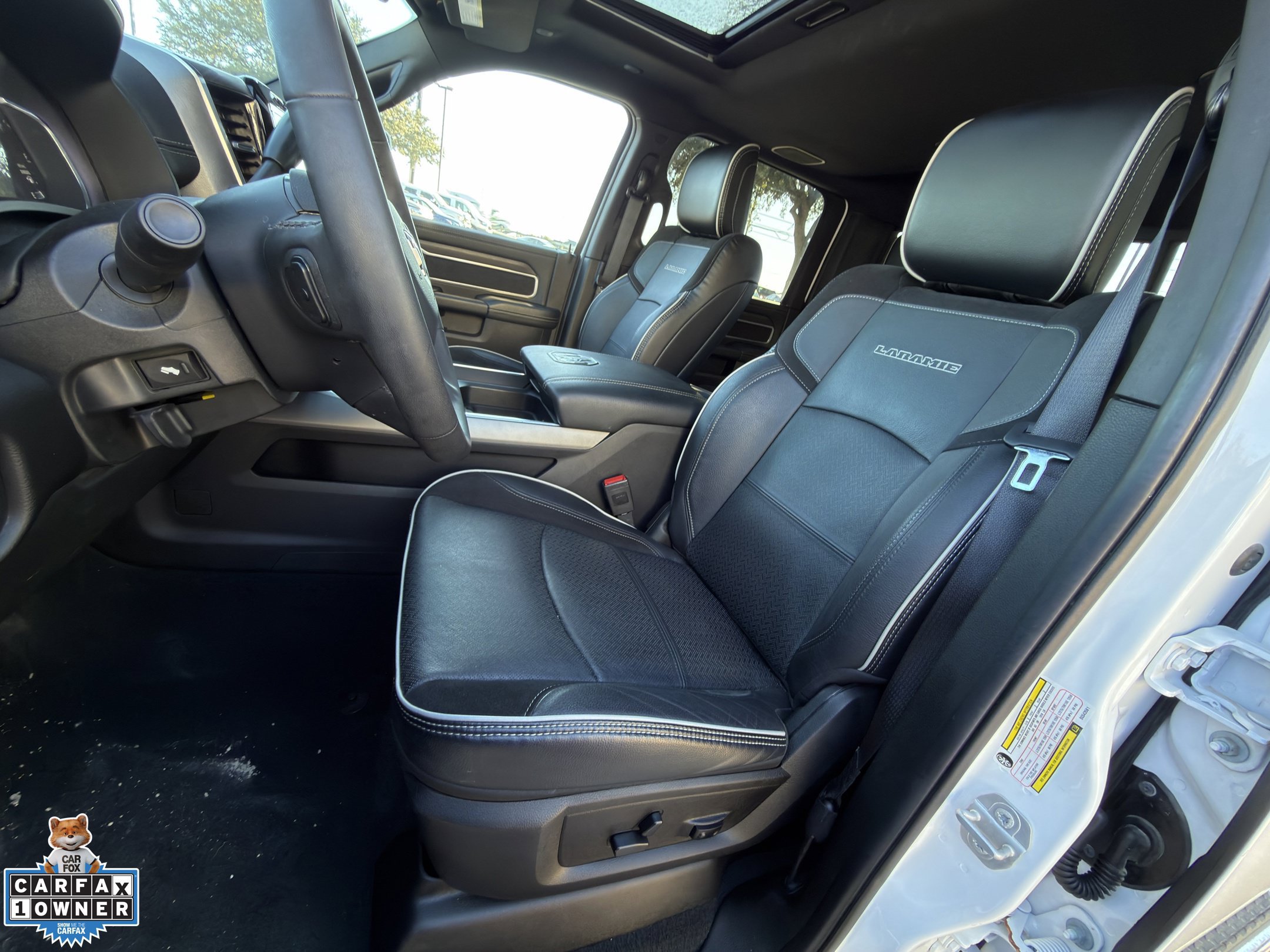 Used 2025 RAM 2500 Laramie AWD/4WD image 28