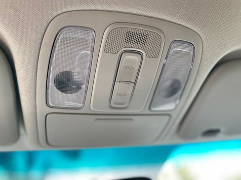 Used 2016 Kia Soul FWD image 16