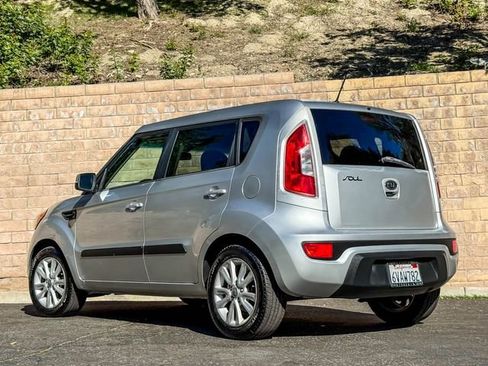 Used 2012 Kia Soul + image 15