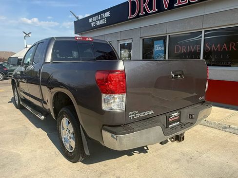 Used 2013 Toyota Tundra 4x4 Double Cab w/ TRD Off-Road Pkg image 4